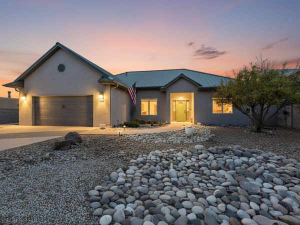 6812 Nagoya Road NE, Rio Rancho, NM 87144
