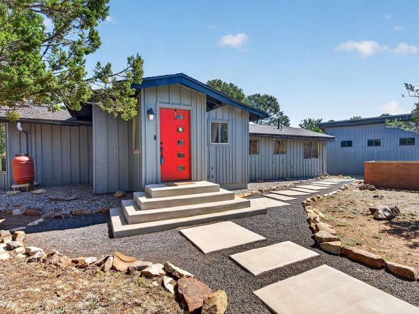 208 Sangre De Cristo Circle , Tijeras, NM 87059