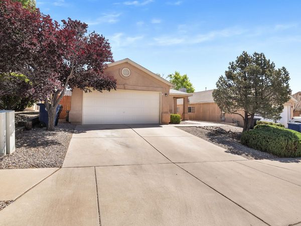 10764 Galaxia Park Drive NW, Albuquerque, NM 87114