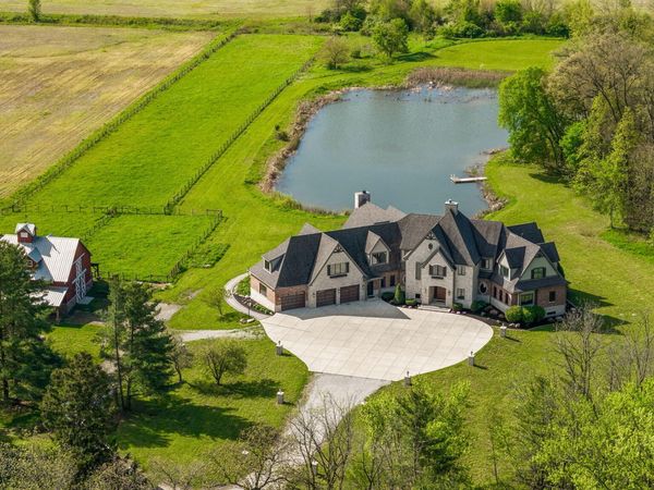185 S State Road 2 , Valparaiso, IN 46385