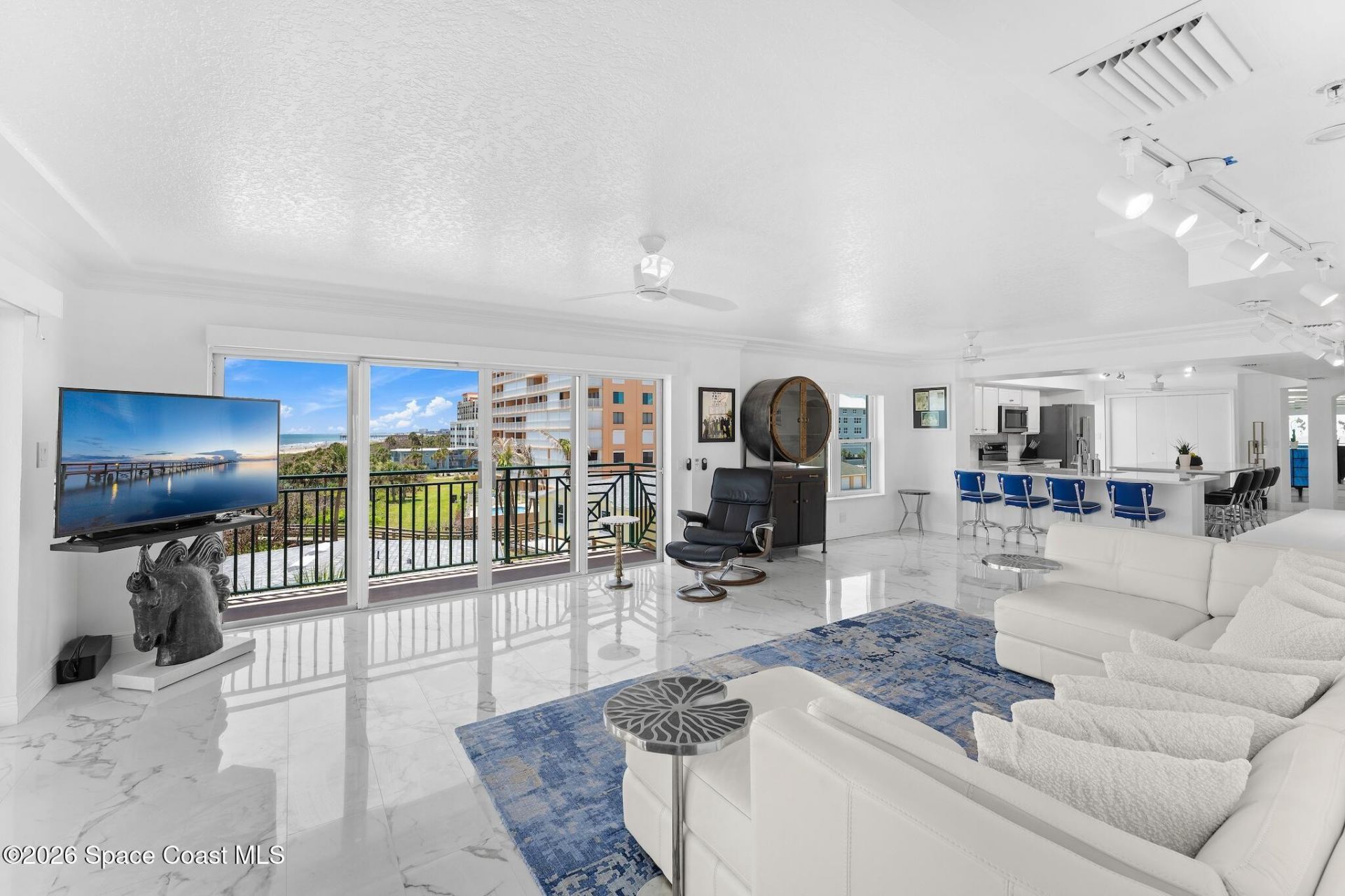443 Johnson Avenue, Unit 402, Cape Canaveral, FL 32920 Photo