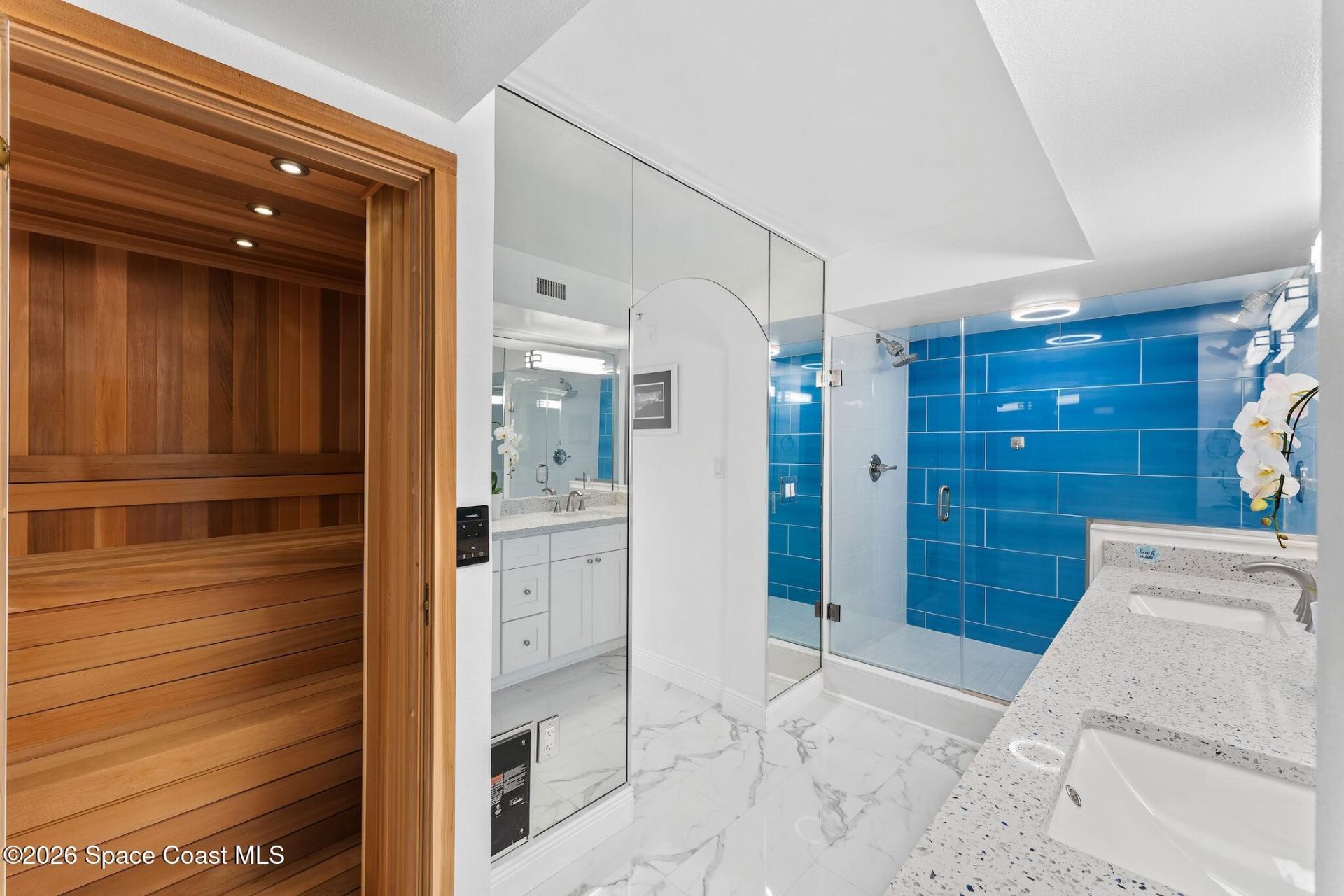 443 Johnson Avenue, Unit 402, Cape Canaveral, FL 32920 Photo