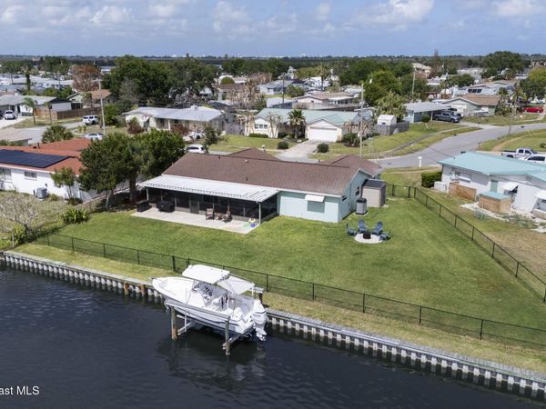 1035 Molaki Drive , Merritt Island, FL 32953