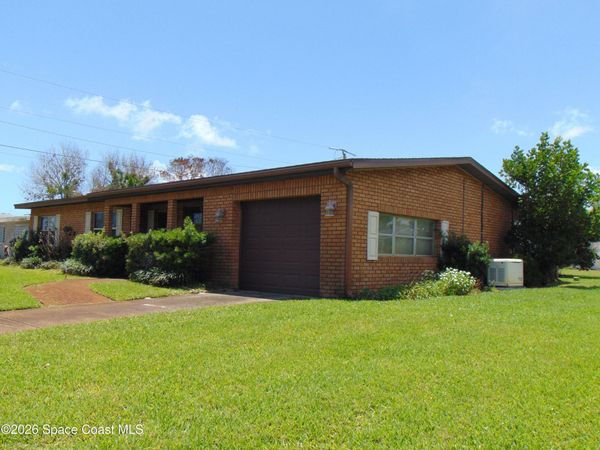 1963 Jackson Avenue , Melbourne, FL 32935