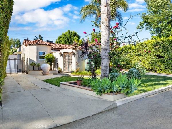 11301 Blix, West Toluca Lake, CA 91602