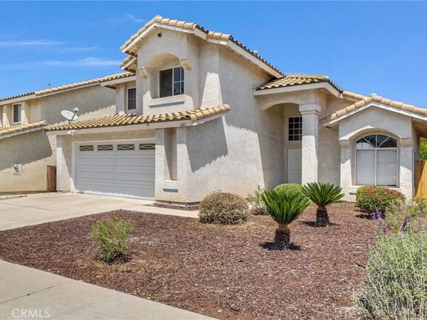 661 La Cumbre, Corona, CA 92879