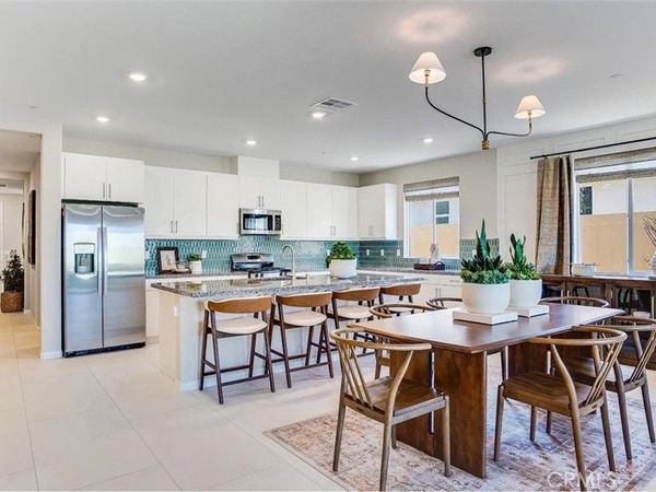 17605 Bassets Street, Hesperia, CA 92345