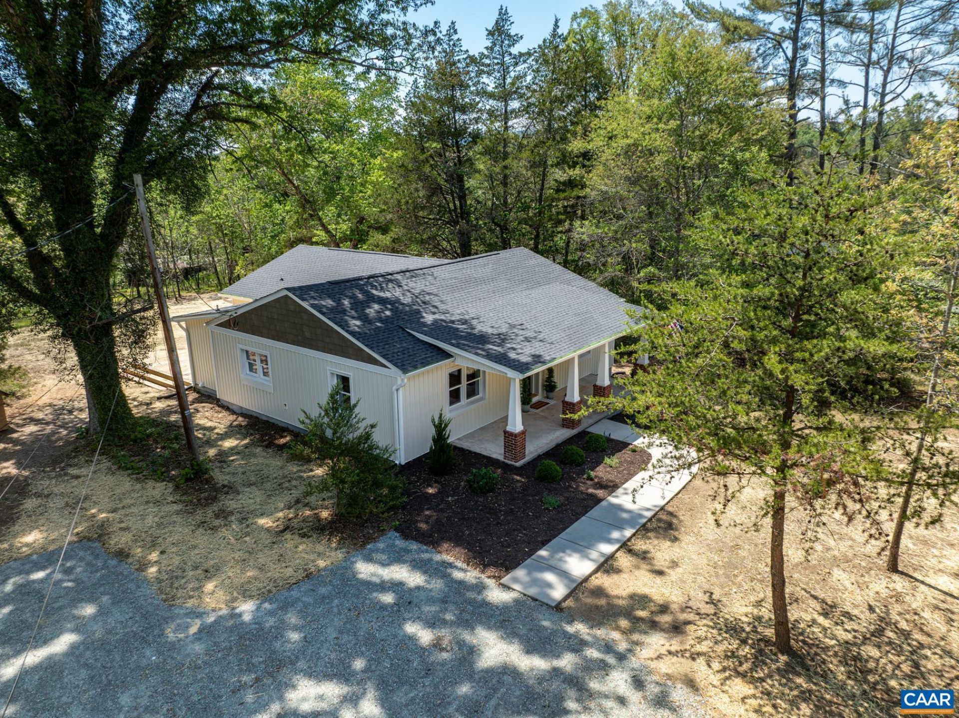2155 Thomas Jefferson Dr, Charlottesville, VA 22902 Main Photo