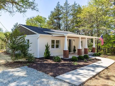 2155 THOMAS JEFFERSON DR, Charlottesville, VA 22902