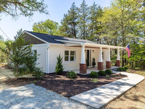 2155 THOMAS JEFFERSON DR, Charlottesville, VA 22902