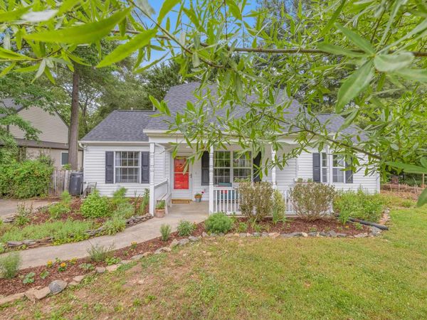 295 BLACKTHORN LN, Charlottesville, VA 22902