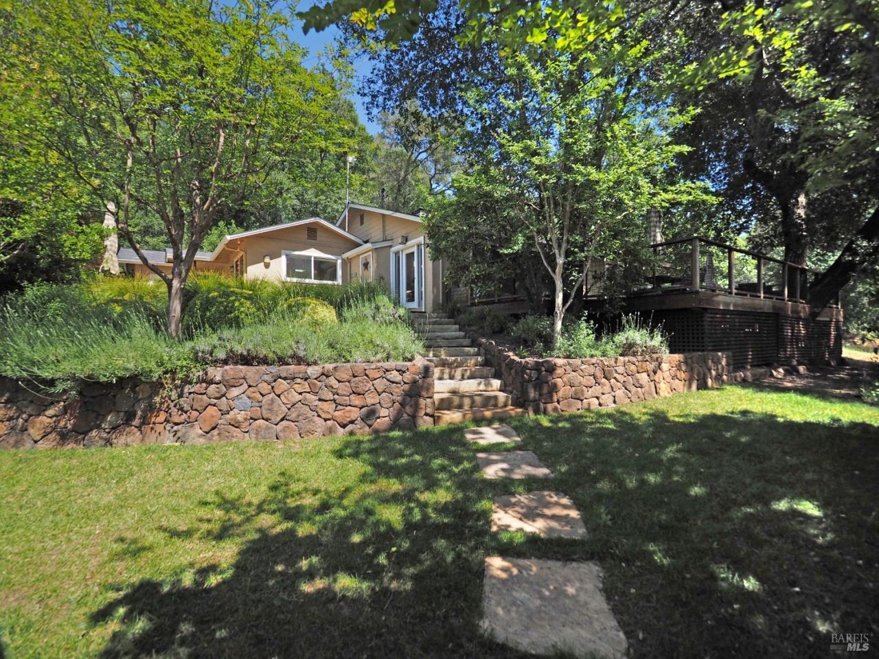 22549 River Road, Geyserville, CA 95441 Main Photo