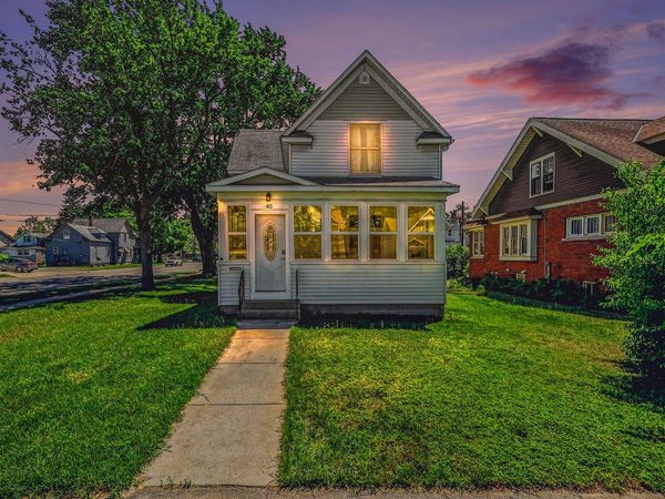 40 W 18th Street, Holland, MI 49423