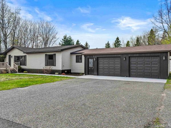 46511 Main Street, Portage Twp, MI 49921