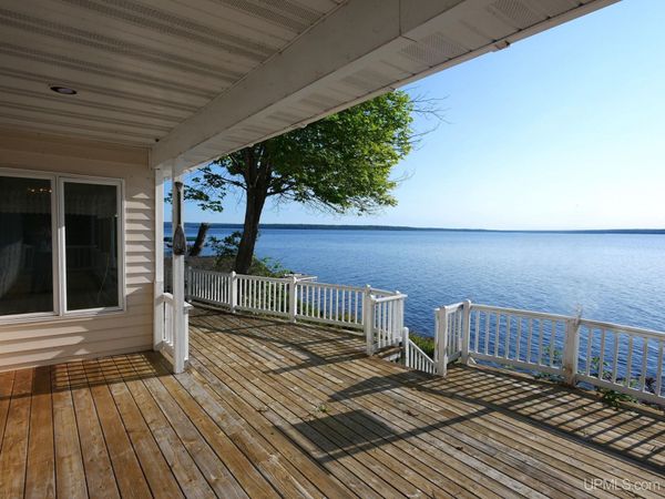 44418 Old 41 Road, Portage Twp, MI 49916