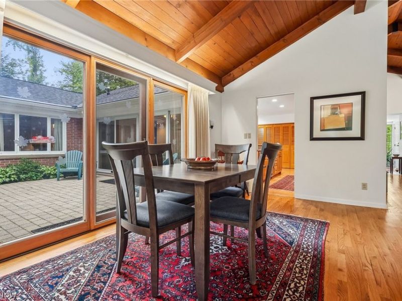 7522 Saddleback Lane, Gates Mills, OH 44040 Photo 6
