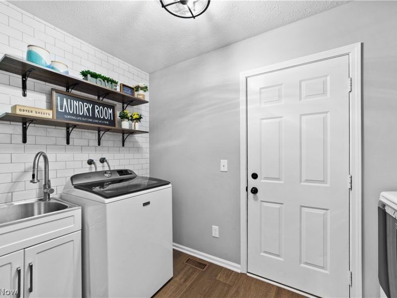 33316 Chatham Drive , Avon Lake, OH 44012 Photo 21