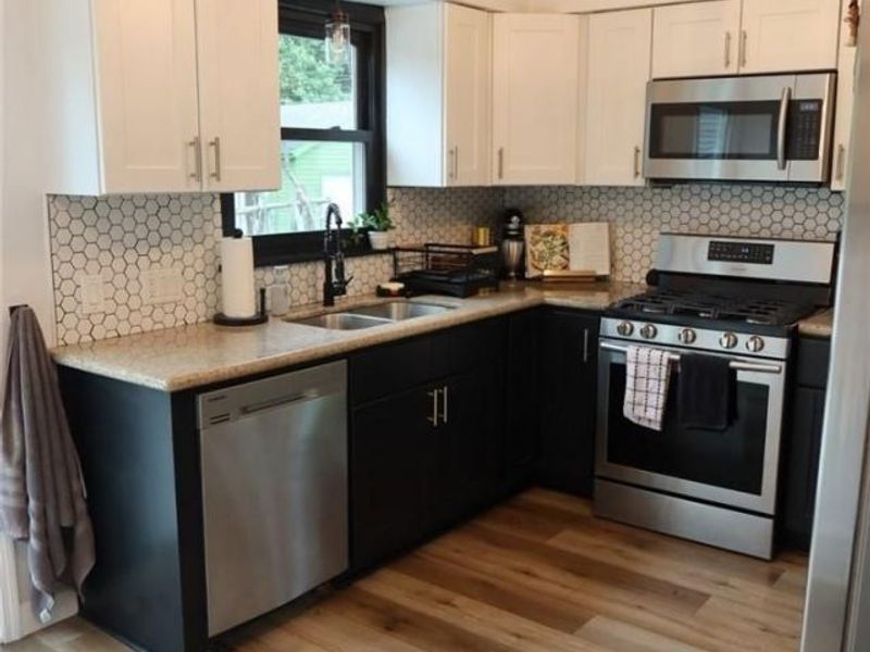 319 Elmwood Road , Bay Village, OH 44140 Photo 7