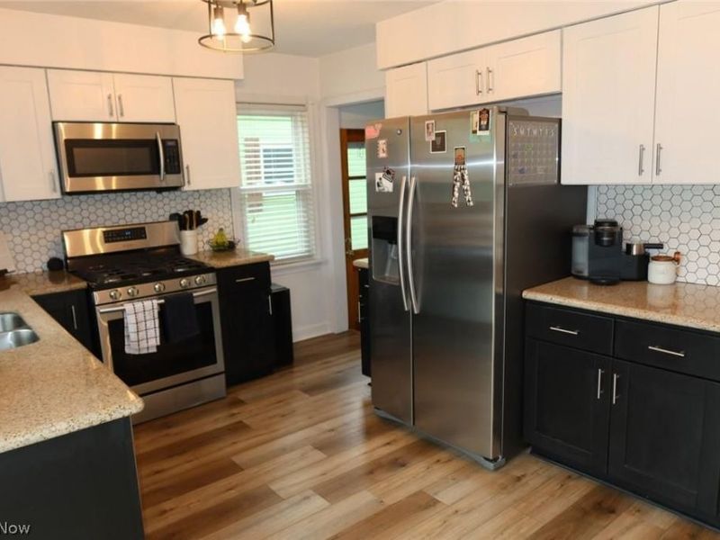 319 Elmwood Road , Bay Village, OH 44140 Photo 8