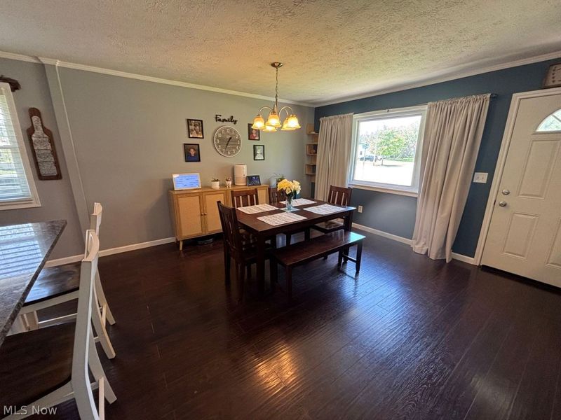 409 Sylvia Drive , Chardon, OH 44024 Photo 5