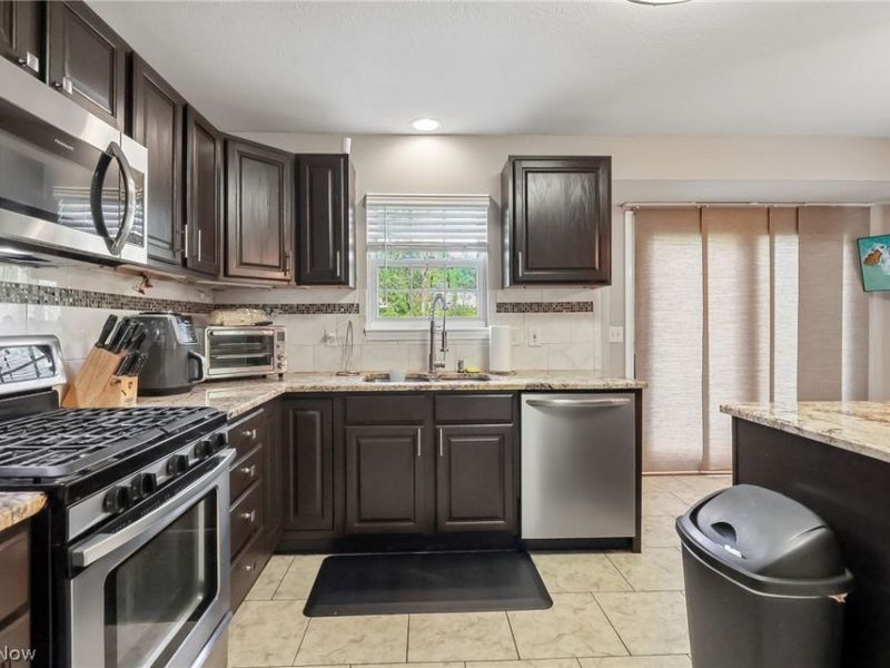 10120 Gloucester Road , Streetsboro, OH 44241 Photo 18
