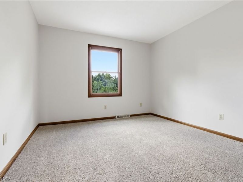 8960 Laurel Lane, North Royalton, OH 44133 Photo 30