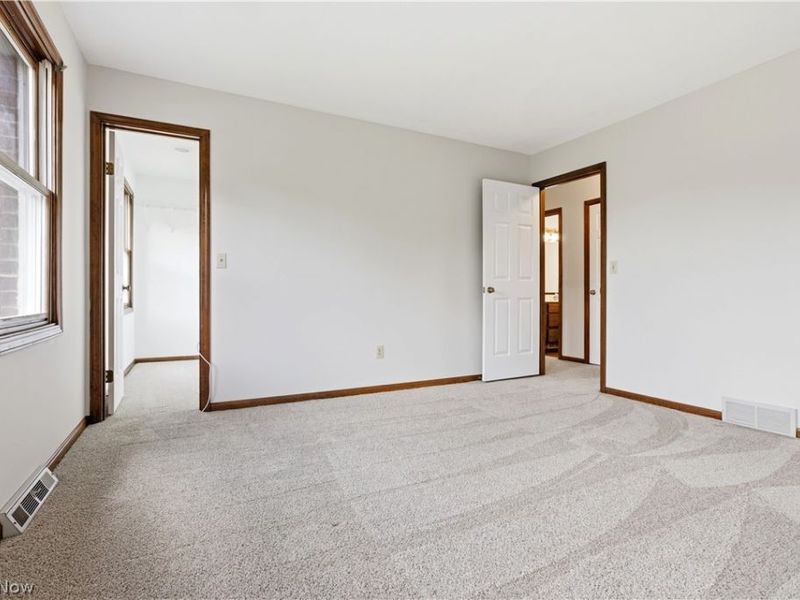 8960 Laurel Lane, North Royalton, OH 44133 Photo 33