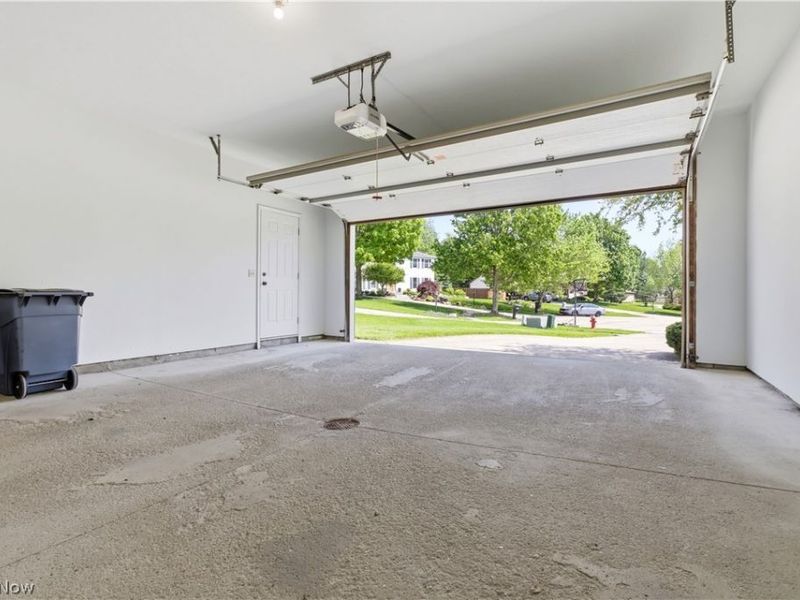8960 Laurel Lane, North Royalton, OH 44133 Photo 41