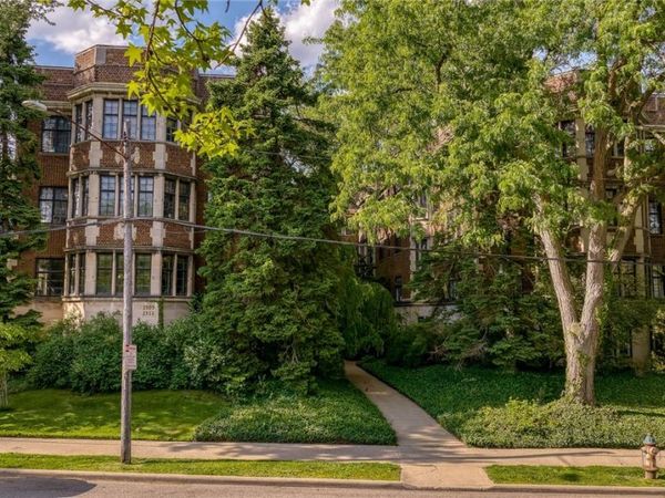 2517 Overlook Road , Unit 19, Cleveland Heights, OH 44106