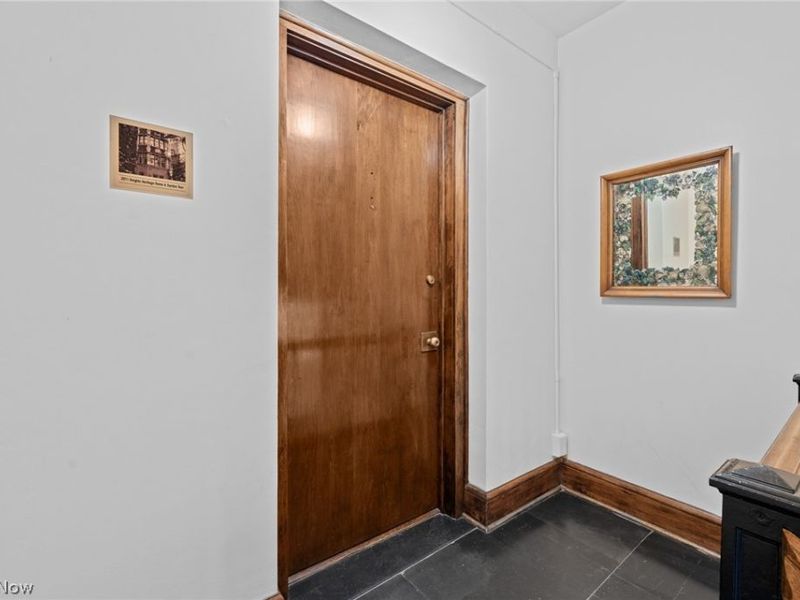 2517 Overlook Road, Unit 19, Cleveland Heights, OH 44106 Photo 10