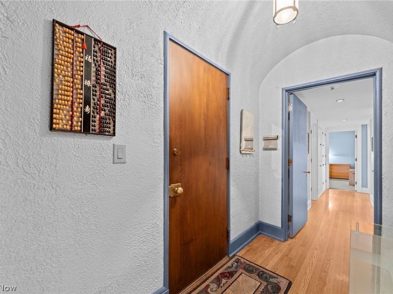 2517 Overlook Road, Unit 19, Cleveland Heights, OH 44106 Photo 12