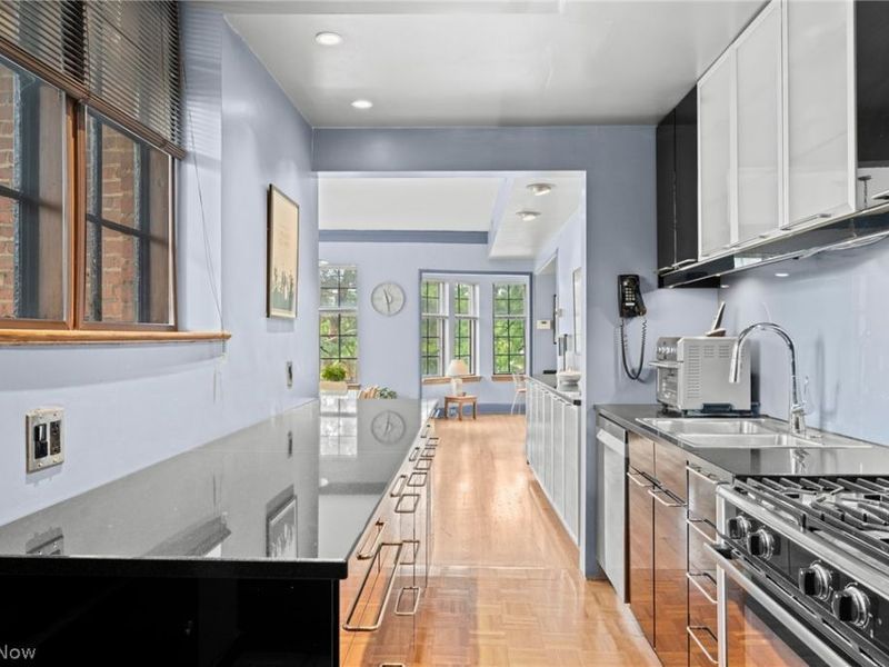2517 Overlook Road, Unit 19, Cleveland Heights, OH 44106 Photo 27