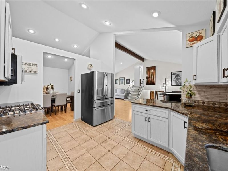 815 Belwood Drive , Highland Heights, OH 44143 Photo 16