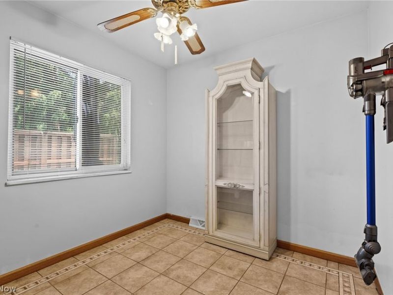 815 Belwood Drive , Highland Heights, OH 44143 Photo 18