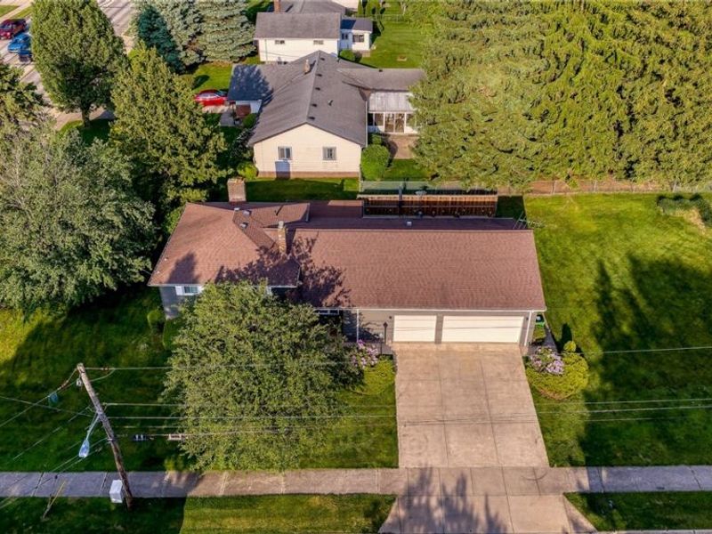 815 Belwood Drive , Highland Heights, OH 44143 Photo 3