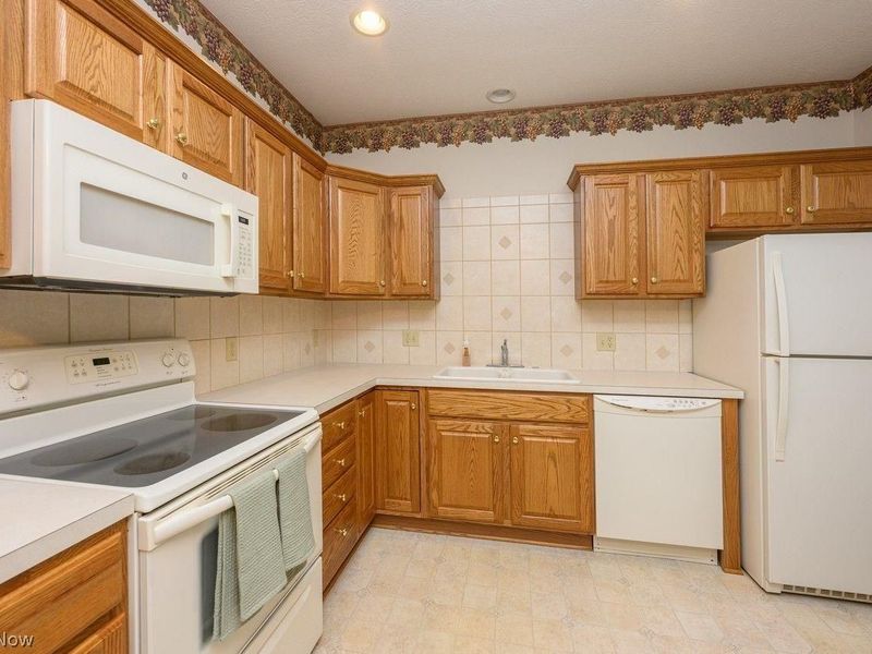 7000 Knight Street NW, Canton, OH 44708 Photo 6