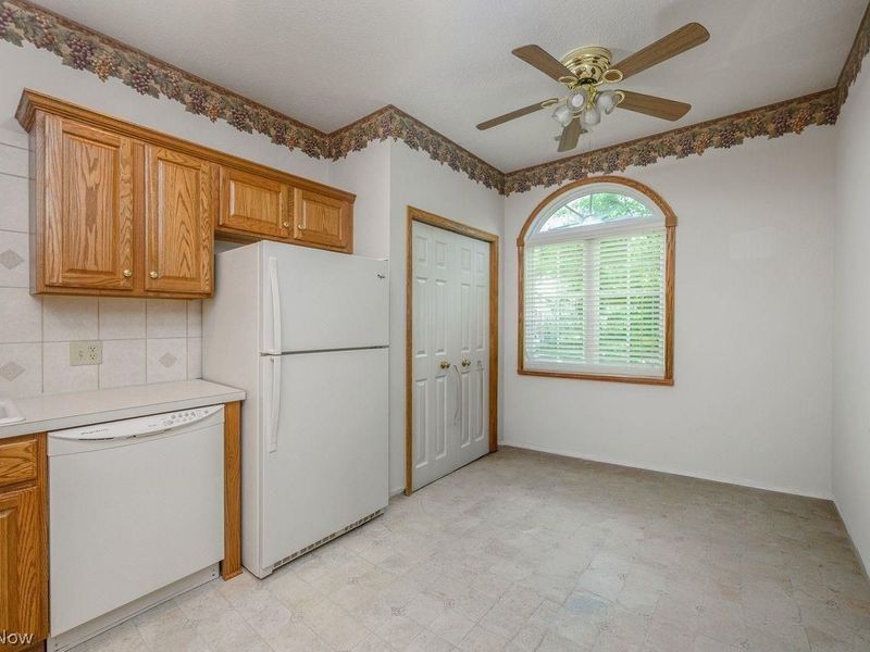 7000 Knight Street NW, Canton, OH 44708 Photo 8