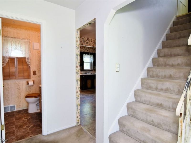 25600 Zeman Avenue, Euclid, OH 44132 Photo 16