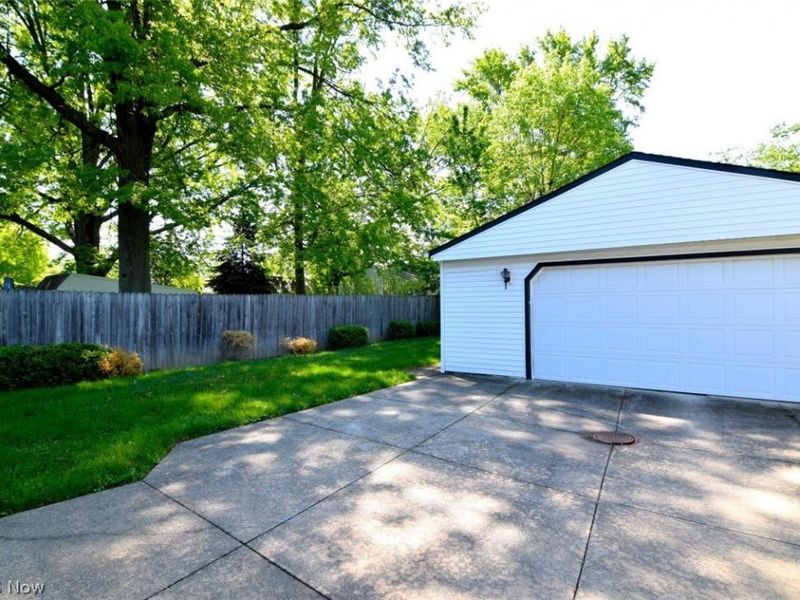 25600 Zeman Avenue, Euclid, OH 44132 Photo 27
