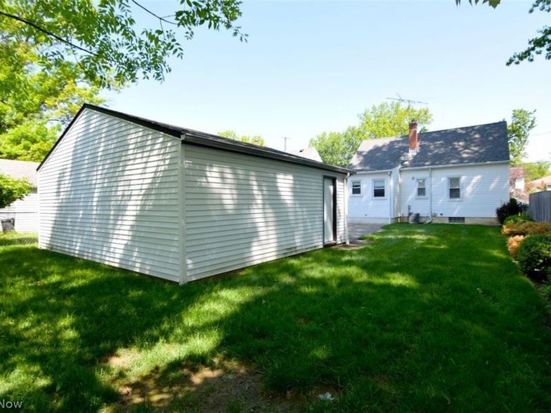 25600 Zeman Avenue, Euclid, OH 44132 Photo 30
