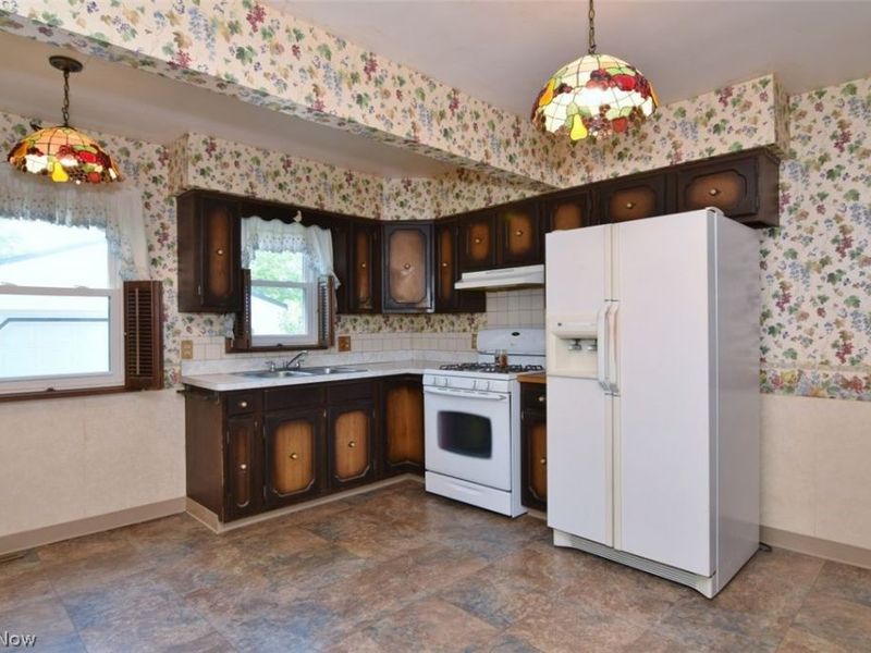 25600 Zeman Avenue, Euclid, OH 44132 Photo 5