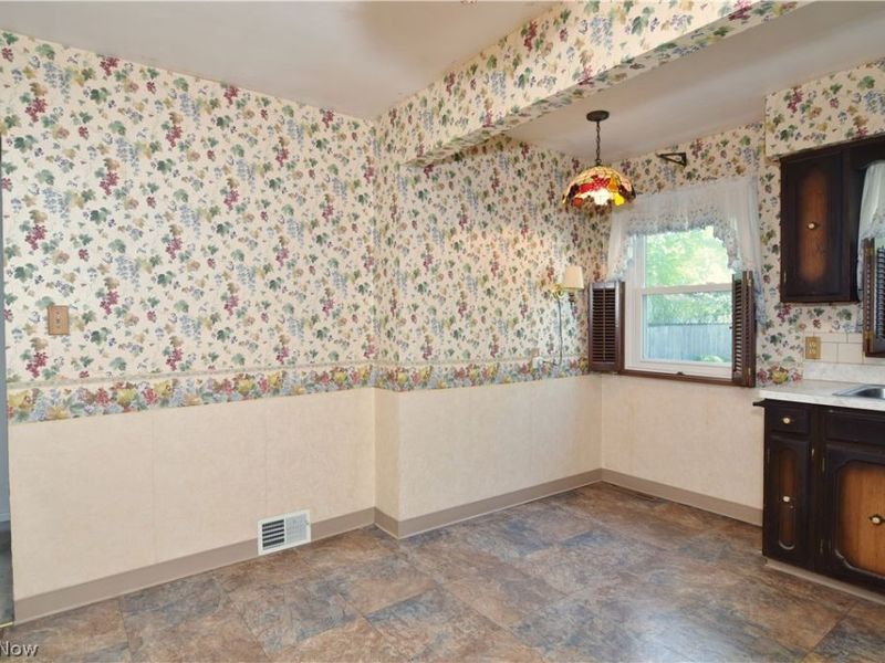 25600 Zeman Avenue, Euclid, OH 44132 Photo 9