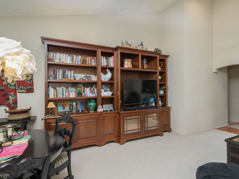 2479 Euclid Heights Boulevard , Cleveland, OH 44106 Photo 15