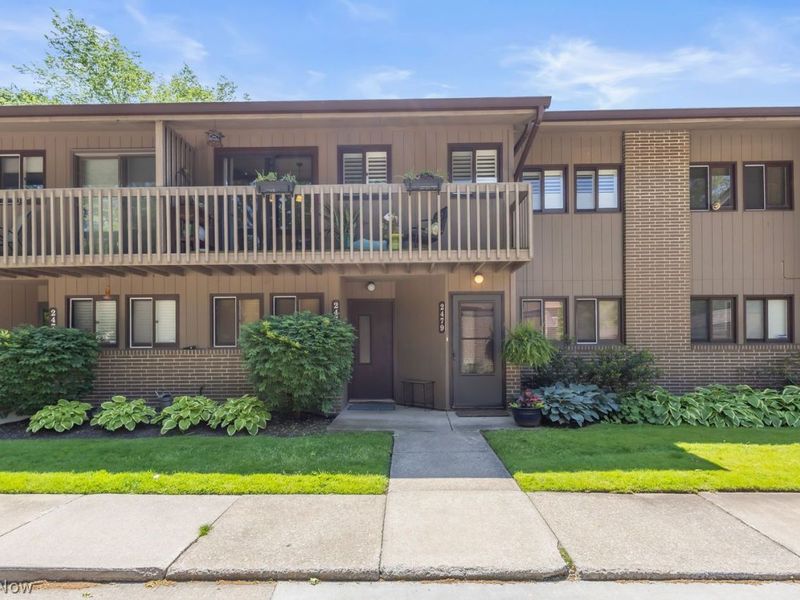 2479 Euclid Heights Boulevard , Cleveland, OH 44106 Photo 2