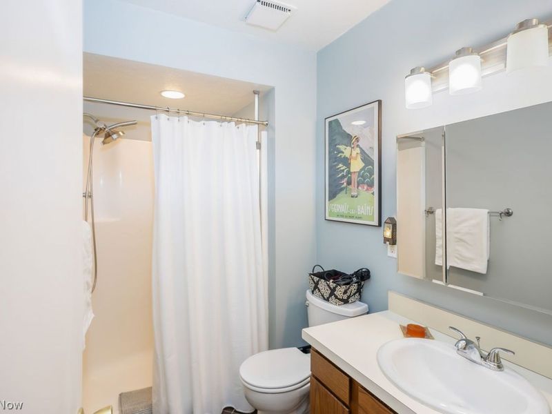 2479 Euclid Heights Boulevard , Cleveland, OH 44106 Photo 23
