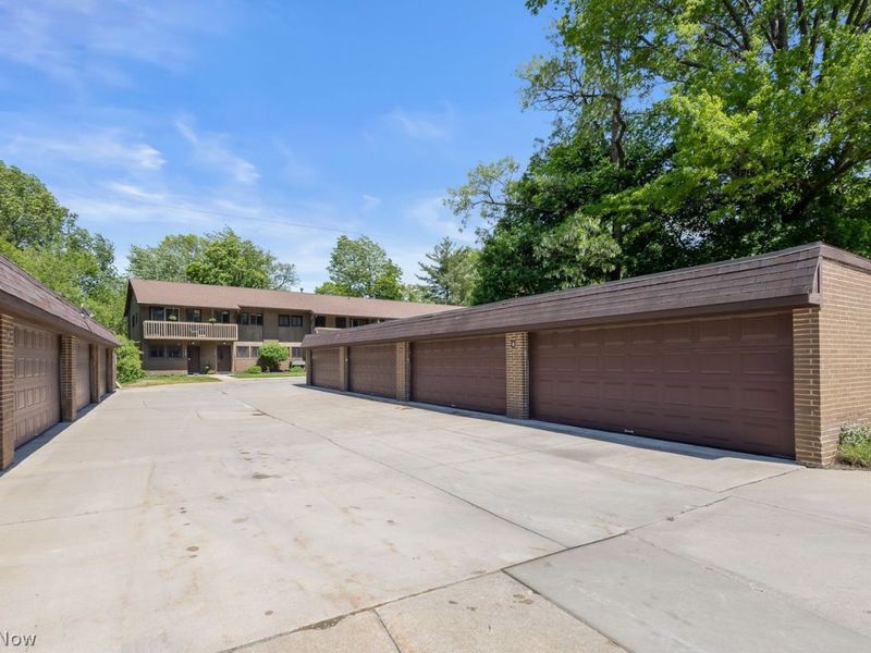2479 Euclid Heights Boulevard , Cleveland, OH 44106 Photo 25