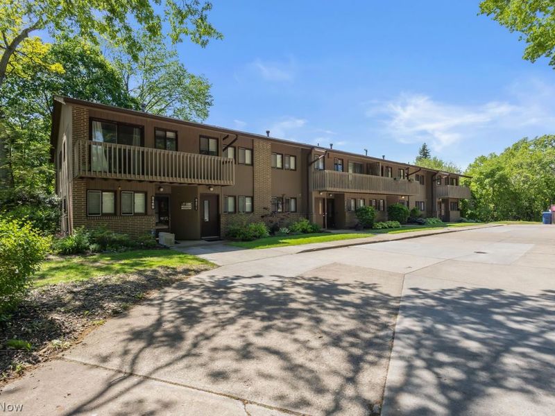 2479 Euclid Heights Boulevard , Cleveland, OH 44106 Photo 27