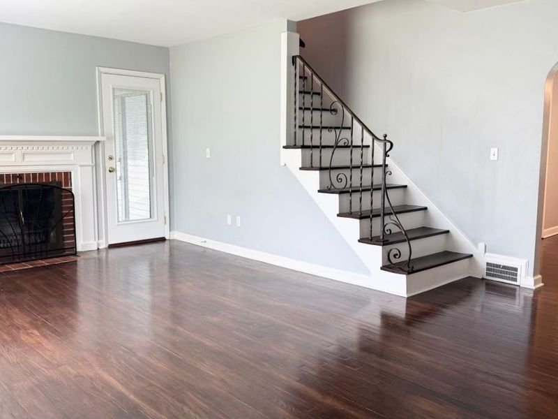 7679 S Eastland Road , Middleburg Heights, OH 44130 Photo 10