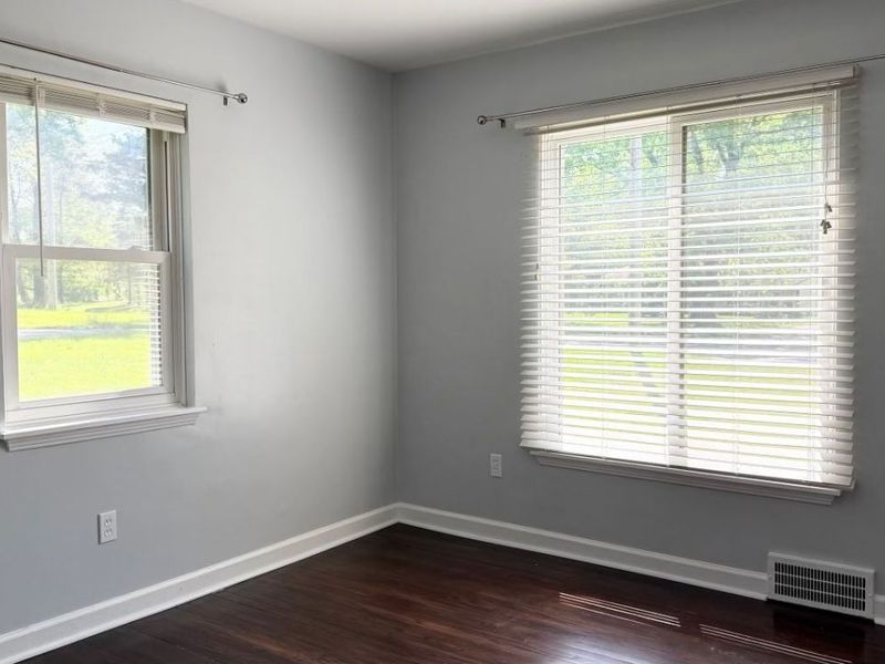 7679 S Eastland Road , Middleburg Heights, OH 44130 Photo 19