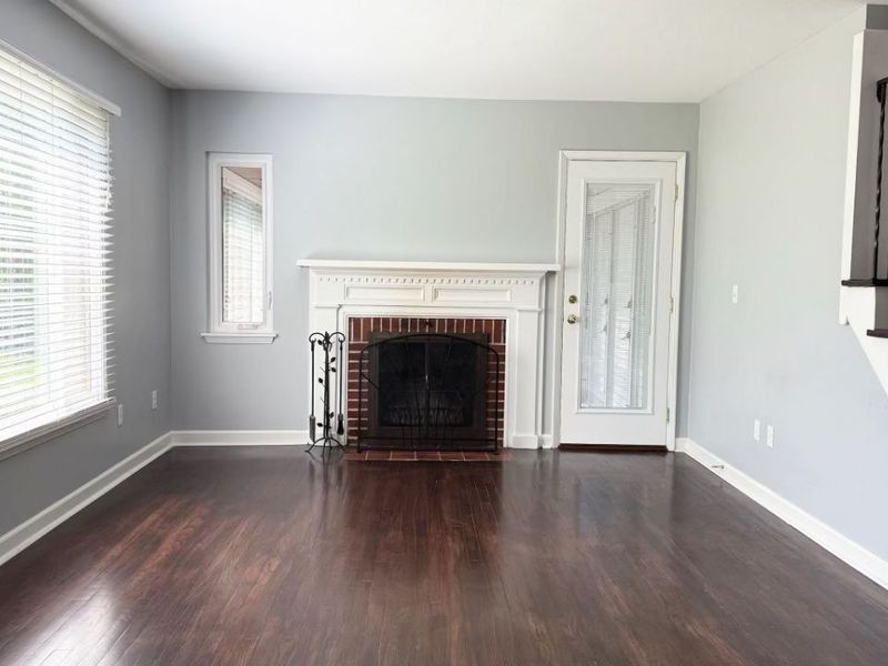 7679 S Eastland Road , Middleburg Heights, OH 44130 Photo 9
